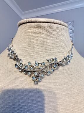 Vintage Blue Rhinestone Floral Vine Necklace 13+3”